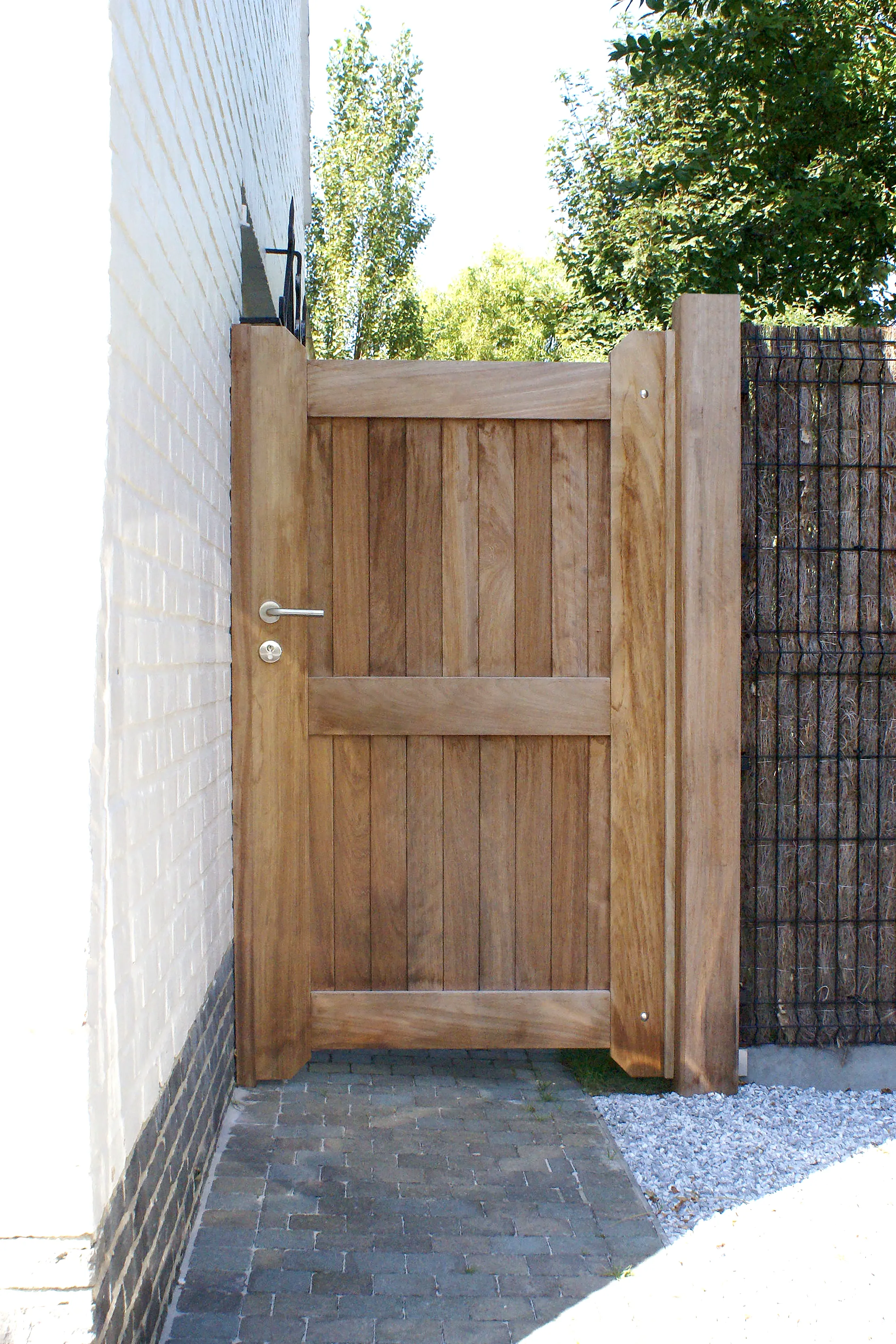 Tuingord in Iroko-hout